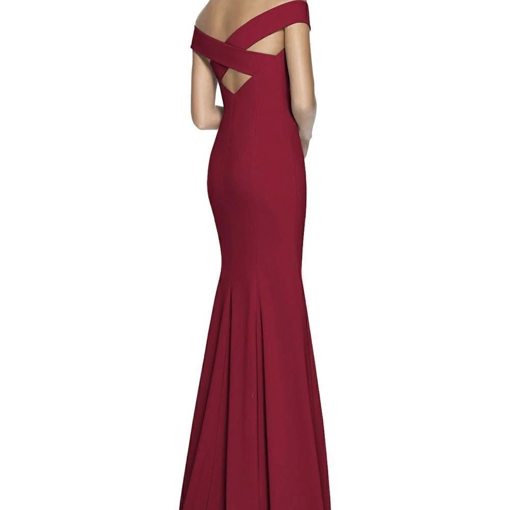 NWT Dessy Collection Burgundy Off The Shoulder CrissโCross Trumpetโ Dress Size 4